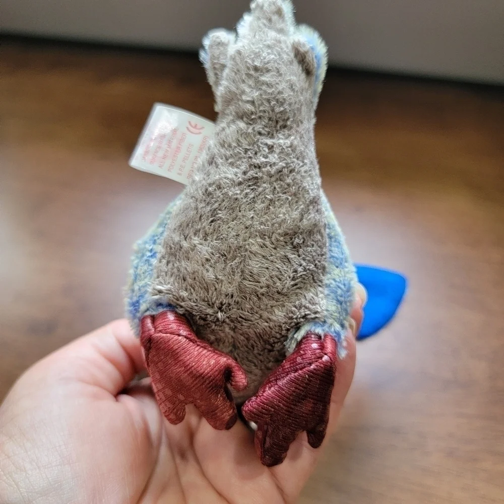 NEW Vintage TY Beanie Babies Buzzy the Buzzard Bird Collectible